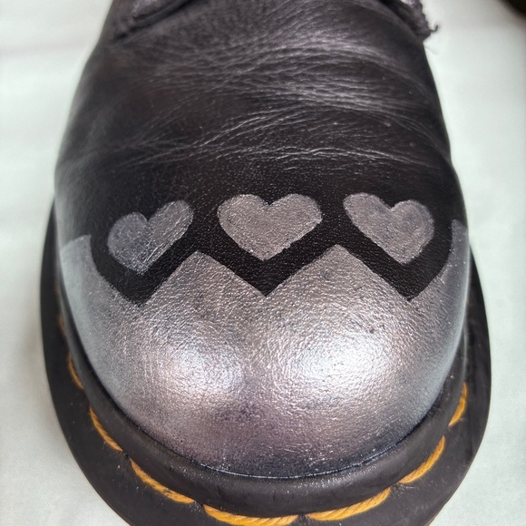 🖤 LUV @ 1ST SIGHT 🖤 Custom Hand Painted Doc Martens - Picture 3 of 10